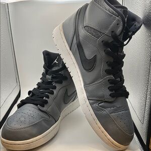 Jordan 1 Retro Rare Air Patch. 332550-014